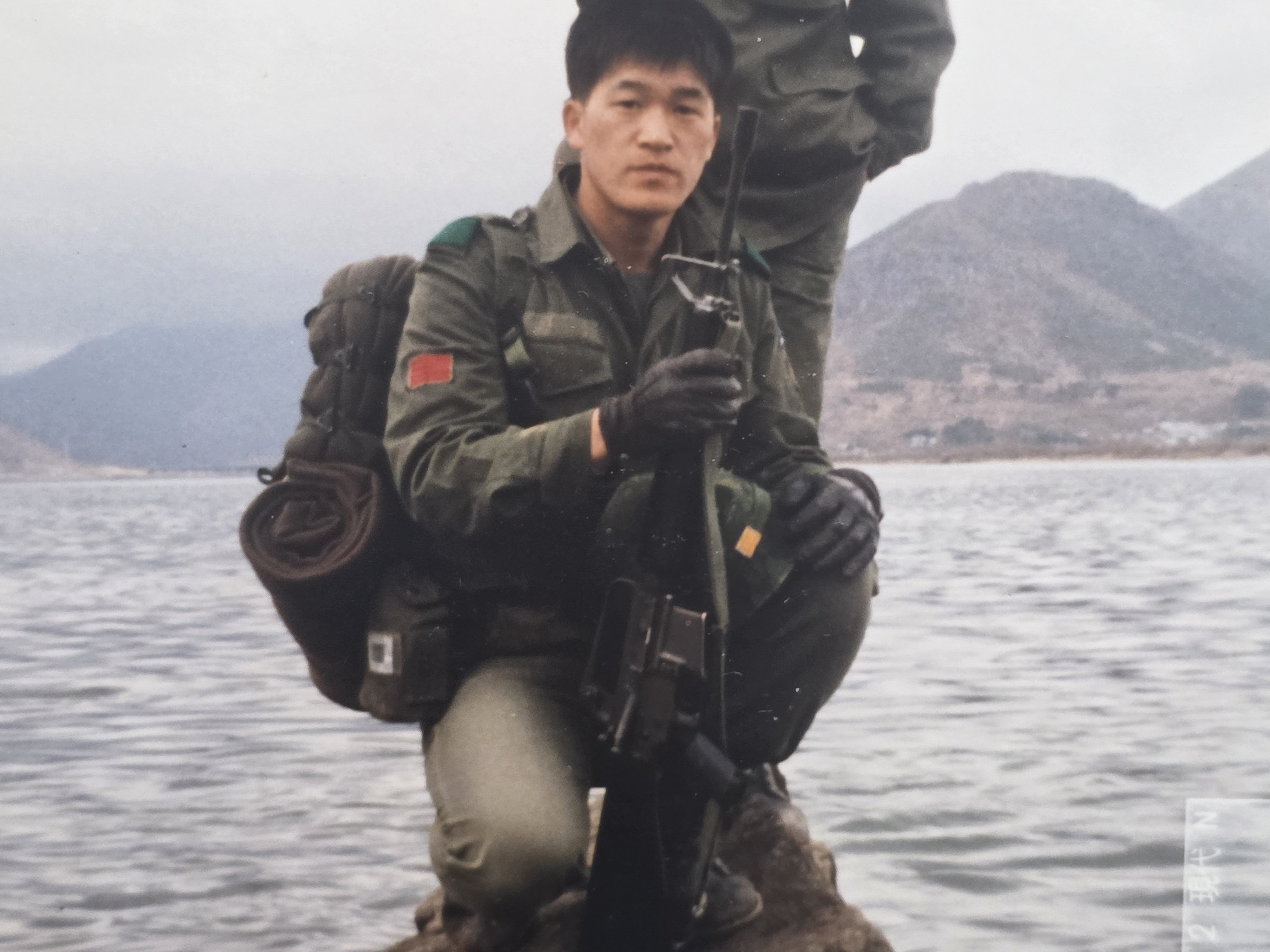 덕암 칼럼 고양이한테 생선맡기기